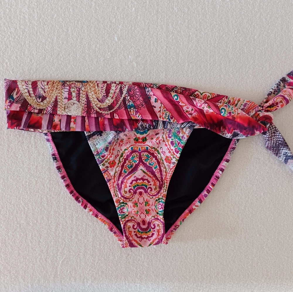 VENUS Expression Floral & Snake Skin Print Bikini Bottom, size S